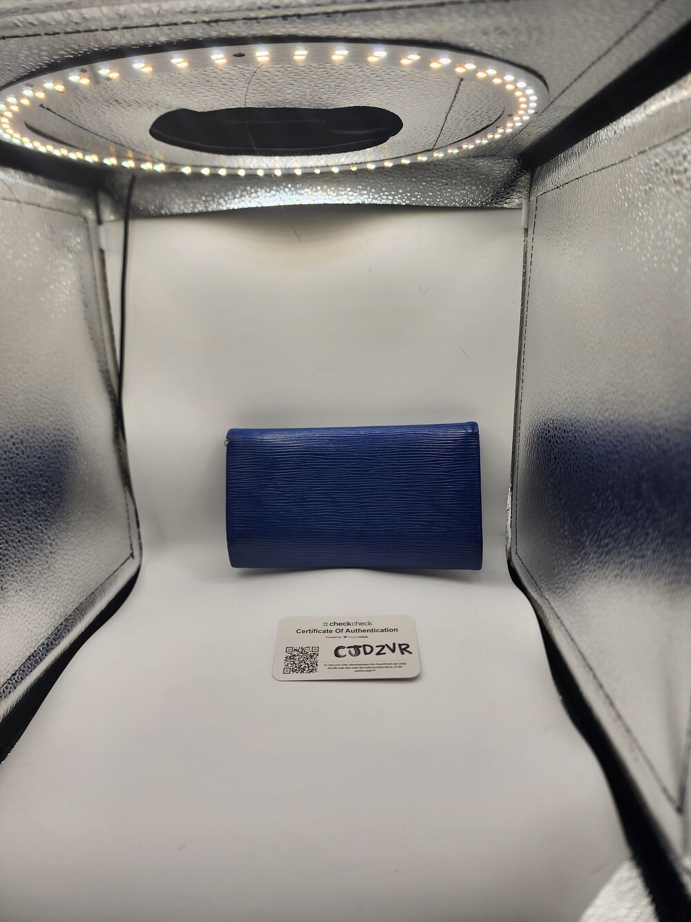 Louis Vuitton Blue Epi Leather Clutch Wallet – Authenticated